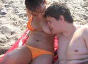 Topless en la playa
